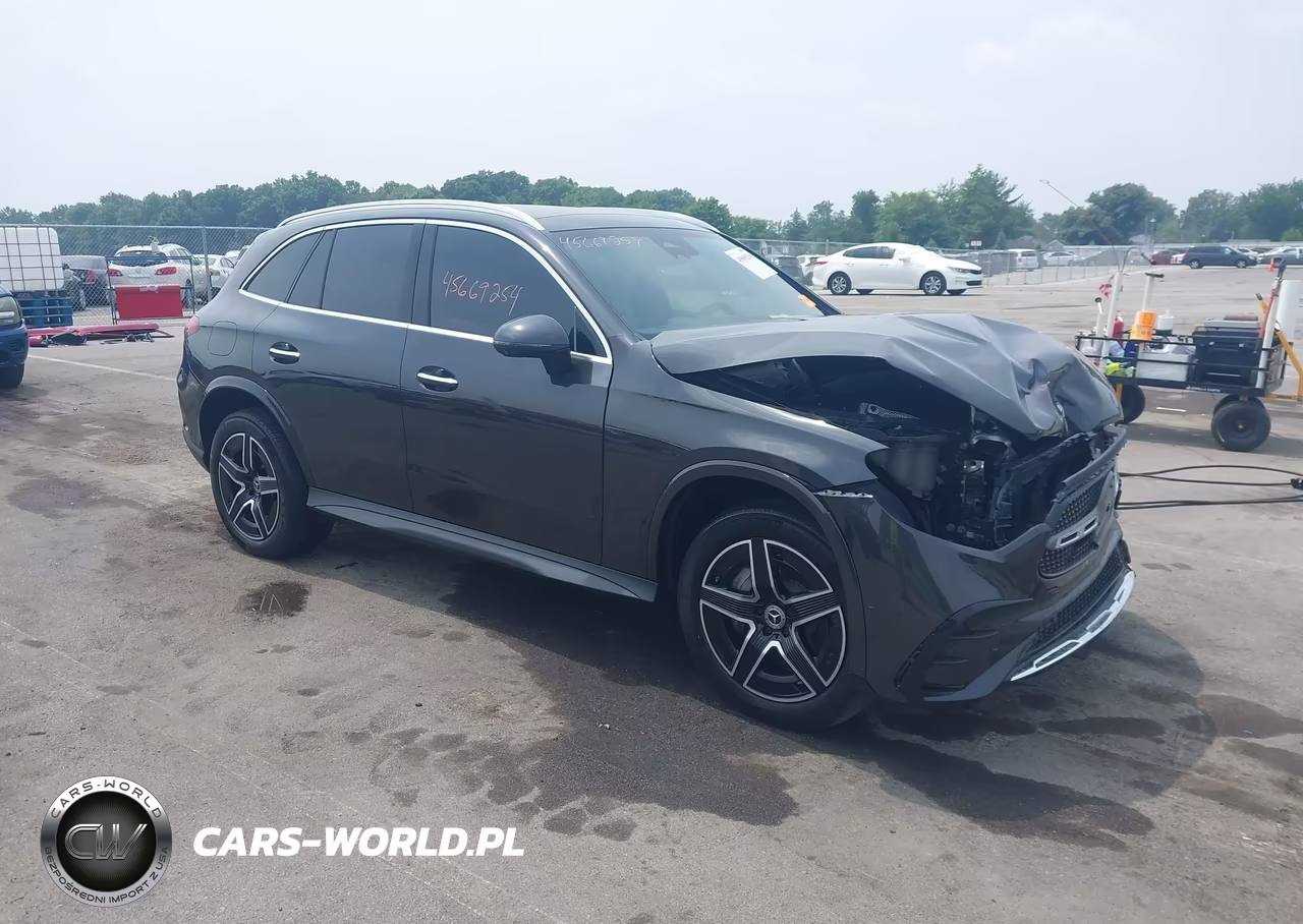 2024 Mercedes-Benz Glc 300 4Matic Suv – zdjęcie 1 z 17