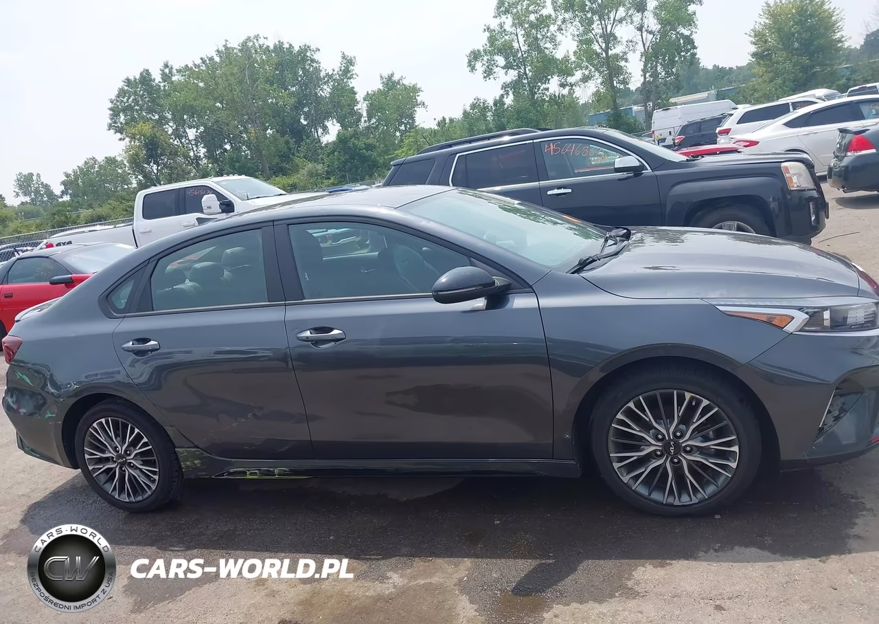 2024 Kia Forte Gt-Line VIN:3KPF54AD0RE754573 - 13