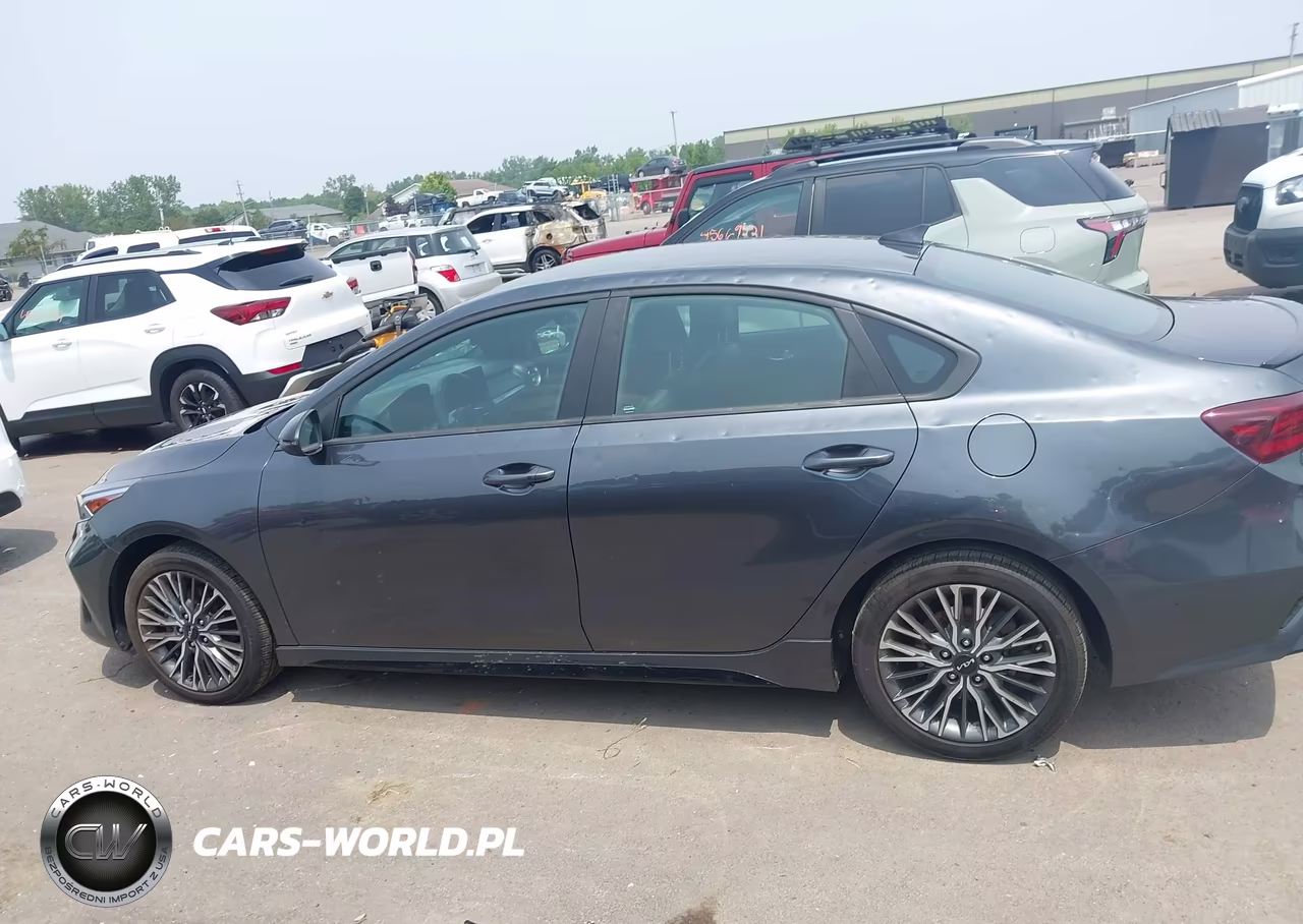 2024 Kia Forte Gt-Line VIN:3KPF54AD0RE754573 - 14