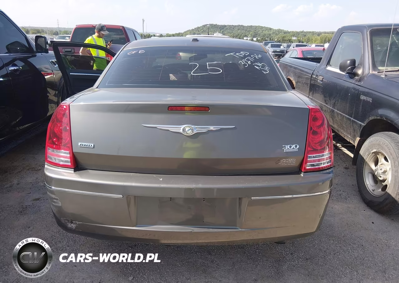 2010 Chrysler 300 Touring-Signature Series VIN:2C3CK5CV3AH144137 - 15