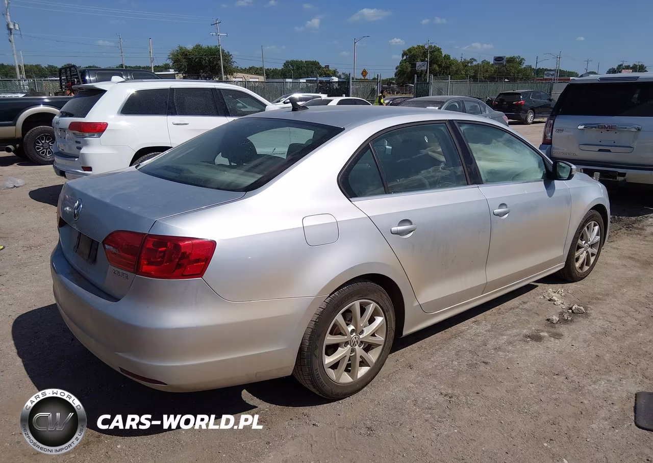 2013 Volkswagen Jetta 2.5L Se VIN:3VWDP7AJXDM450588 - 4