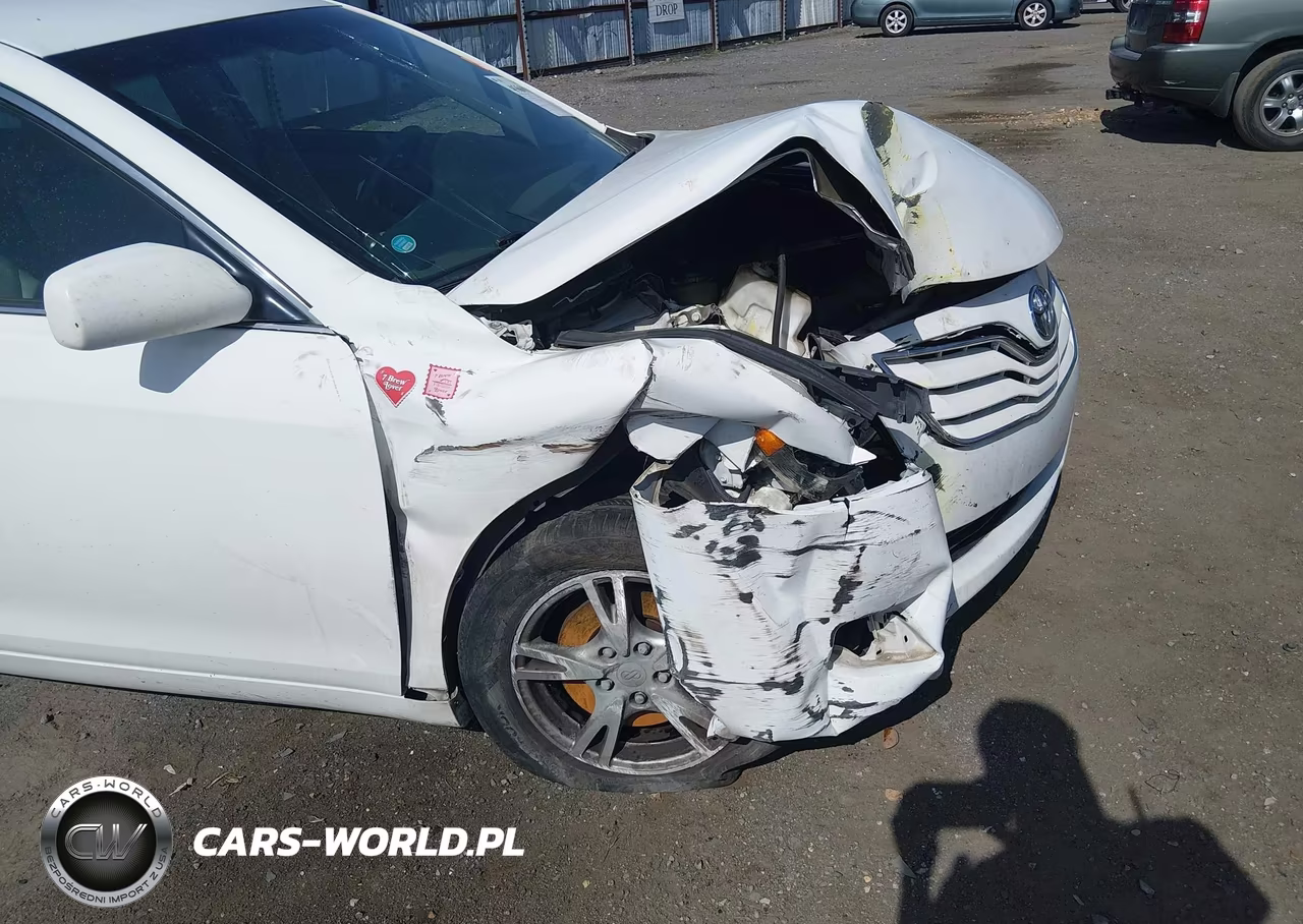 2010 Toyota Camry Le VIN:4T1BF3EK6AU508398 - 12