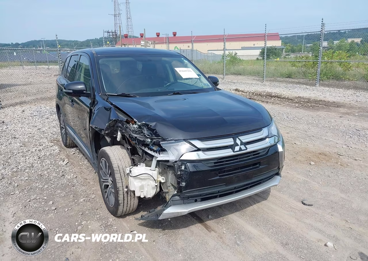 2016 Mitsubishi Outlander Se – zdjęcie 1 z 11