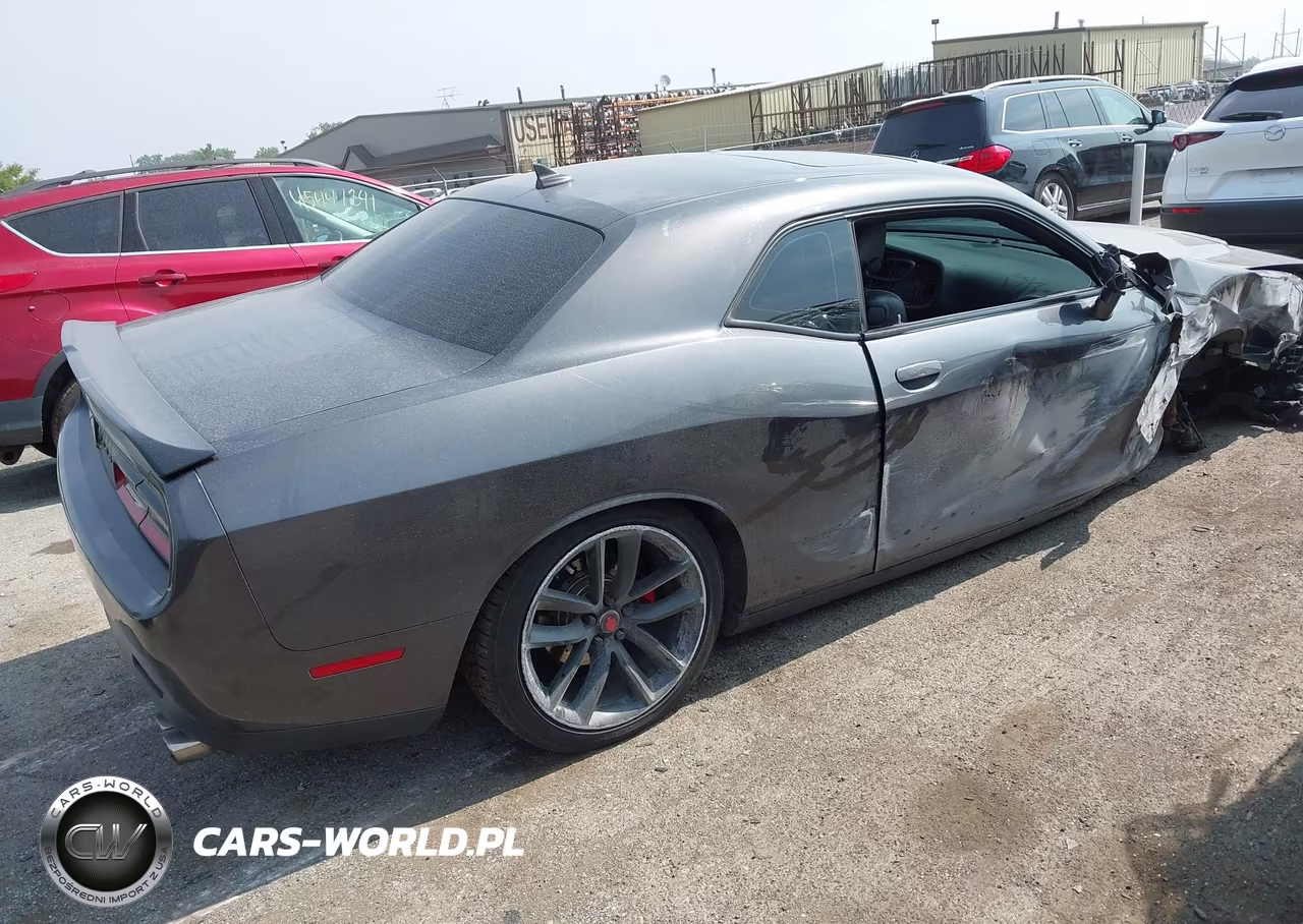 2016 Dodge Challenger R-T Plus VIN:2C3CDZBT4GH264362 - 4