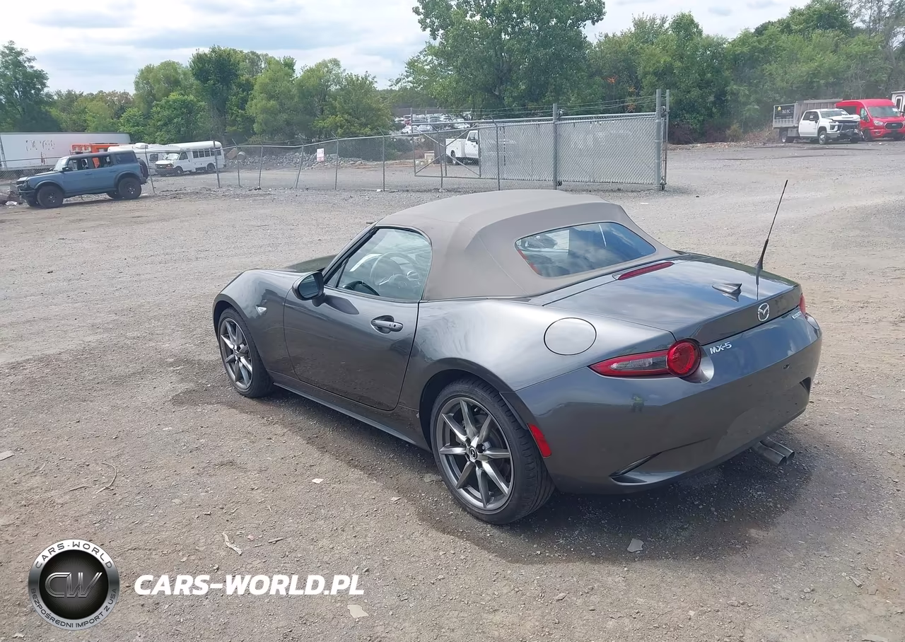 2021 Mazda Mx-5 Miata Grand Touring VIN:JM1NDAD76M0460793 - 3