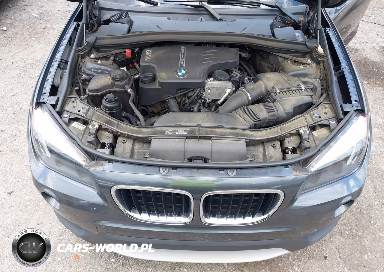 2014 BMW X1 xDrive28I VIN:WBAVL1C56EVY18754 - 10