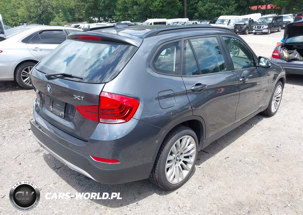 2014 BMW X1 xDrive28I VIN:WBAVL1C56EVY18754 - 4