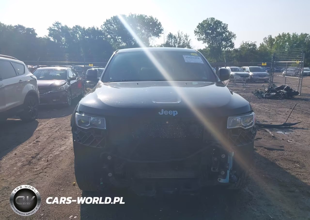 2017 Jeep Grand Cherokee Laredo VIN:1C4RJFAG8HC845515 - 13