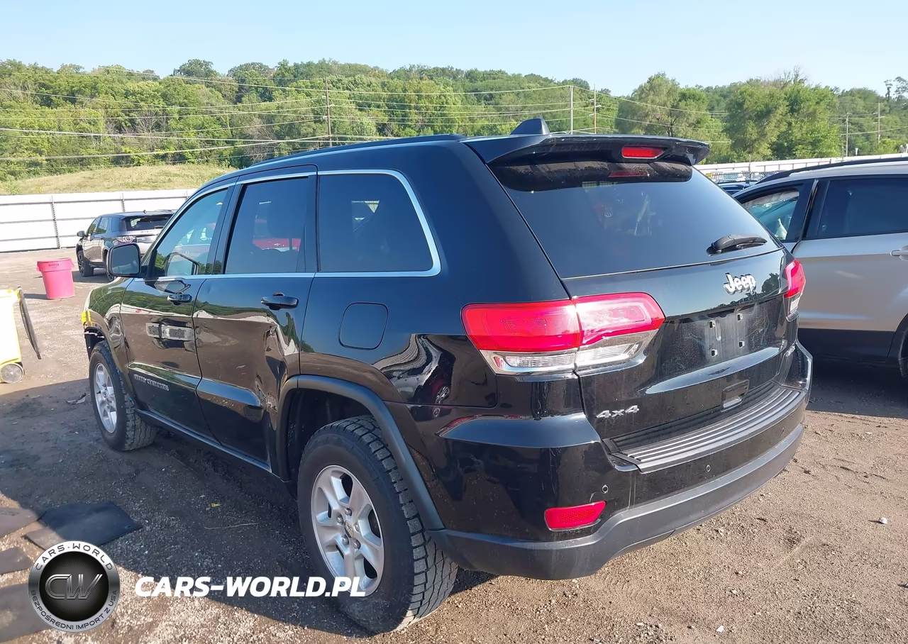 2017 Jeep Grand Cherokee Laredo VIN:1C4RJFAG8HC845515 - 3