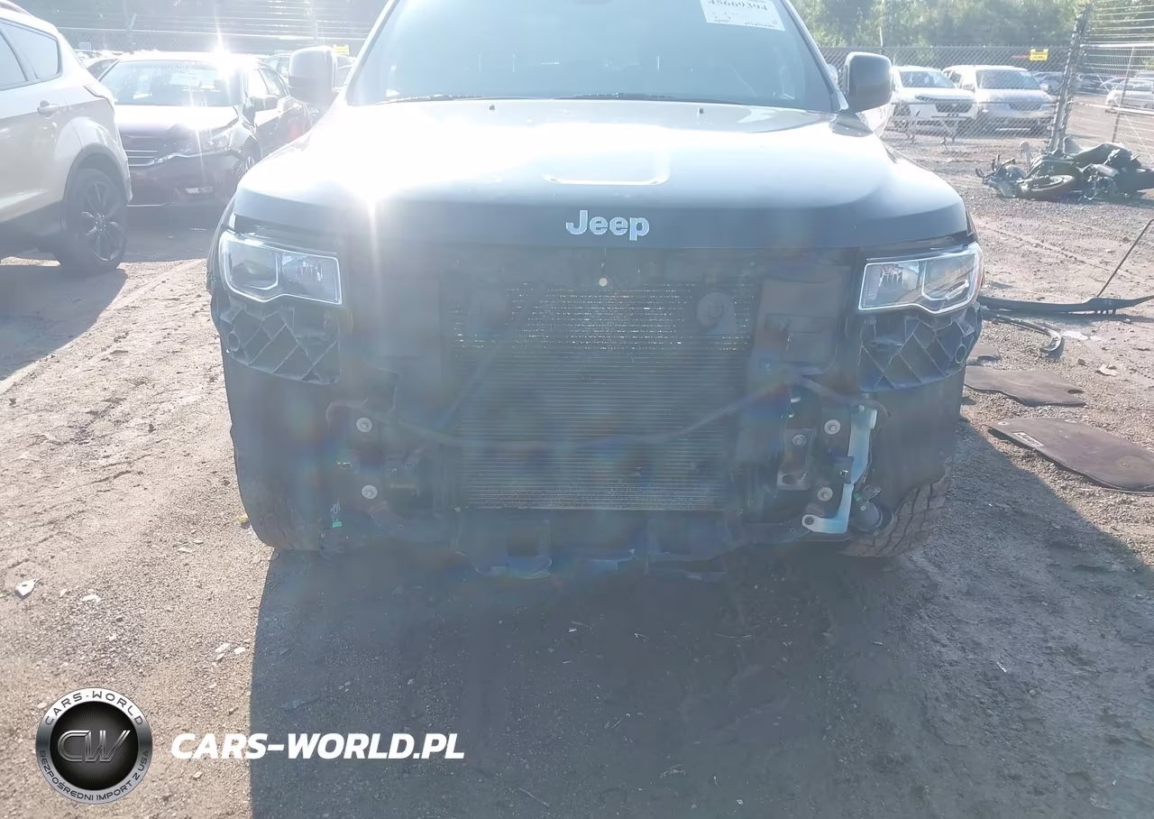 2017 Jeep Grand Cherokee Laredo VIN:1C4RJFAG8HC845515 - 6
