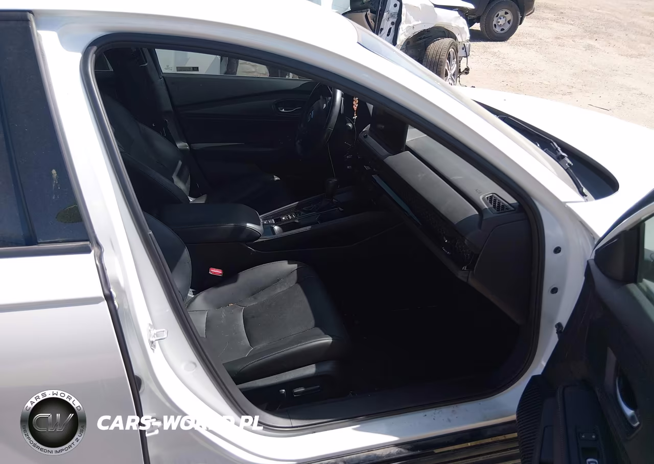 2023 Honda Accord Hybrid Sport-L VIN:1HGCY2F77PA022055 - 5