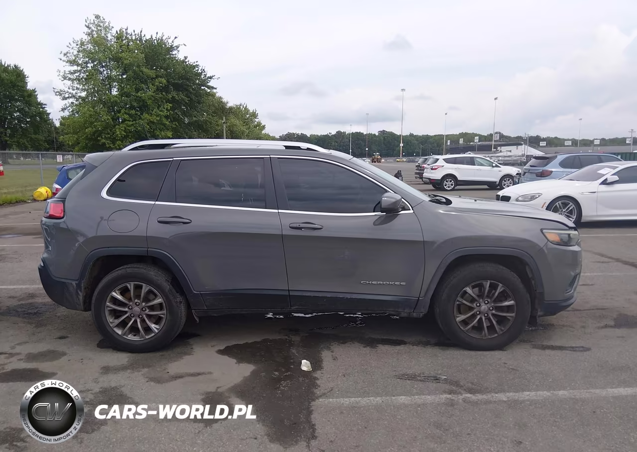 2021 Jeep Cherokee Latitude Lux 4X4 VIN:1C4PJMMX5MD123656 - 13