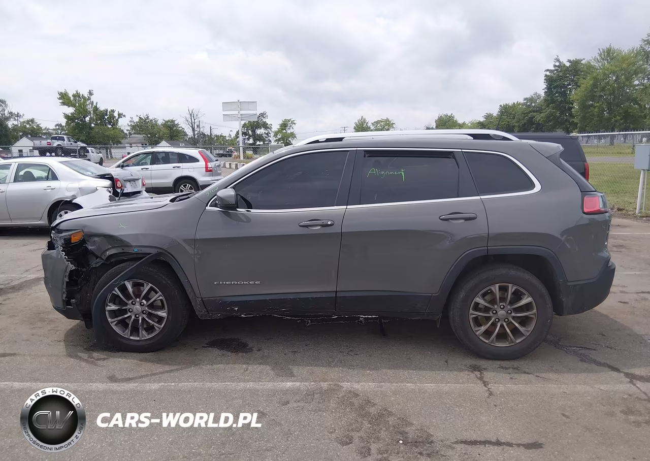 2021 Jeep Cherokee Latitude Lux 4X4 VIN:1C4PJMMX5MD123656 - 14