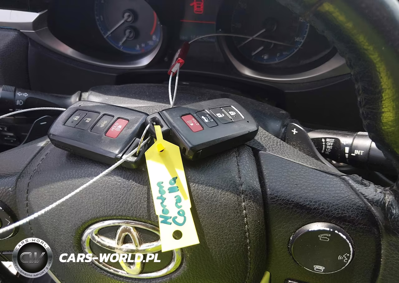 2015 Toyota Corolla S Plus VIN:2T1BURHE7FC463933 - 11