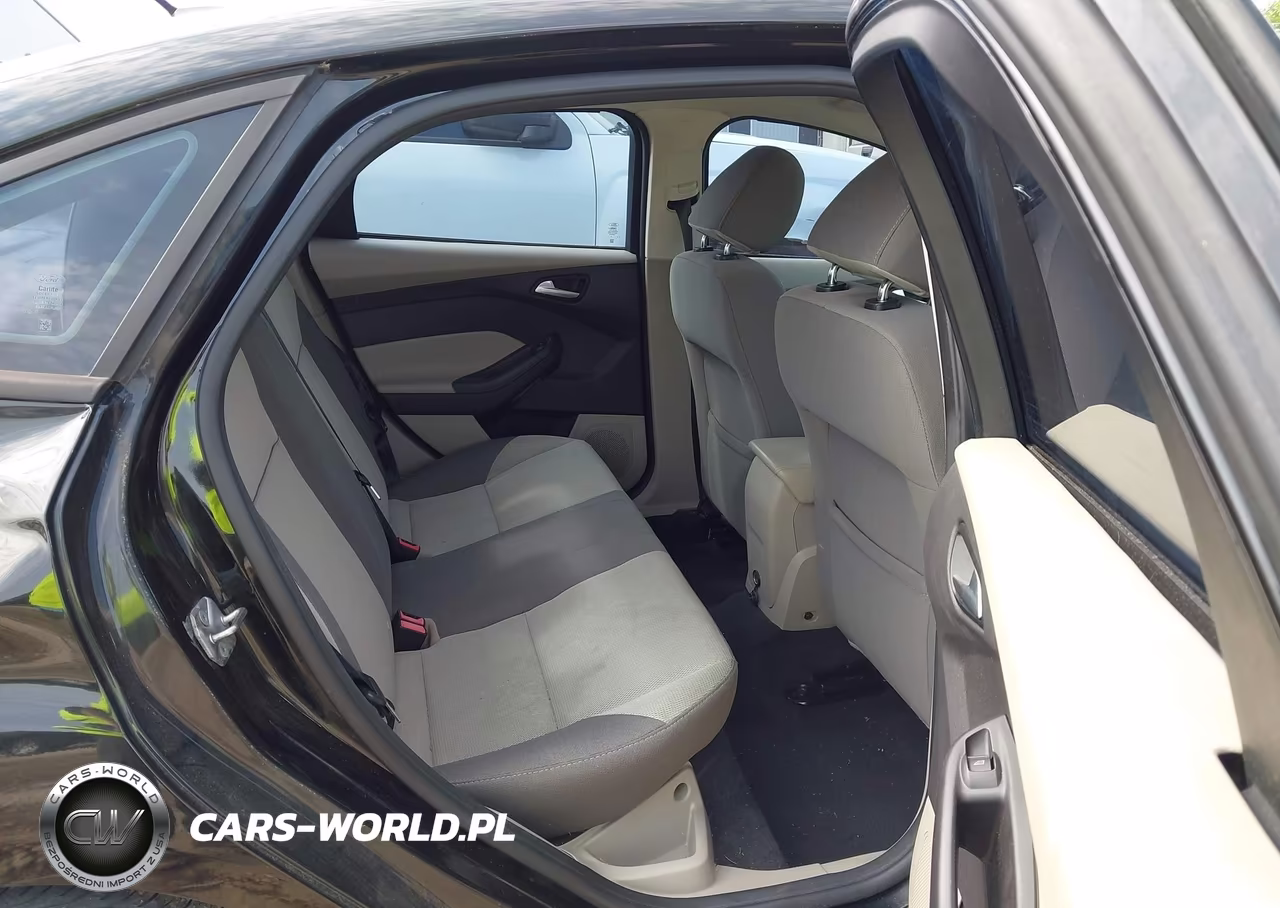 2014 Ford Focus Se VIN:1FADP3F29EL206226 - 8