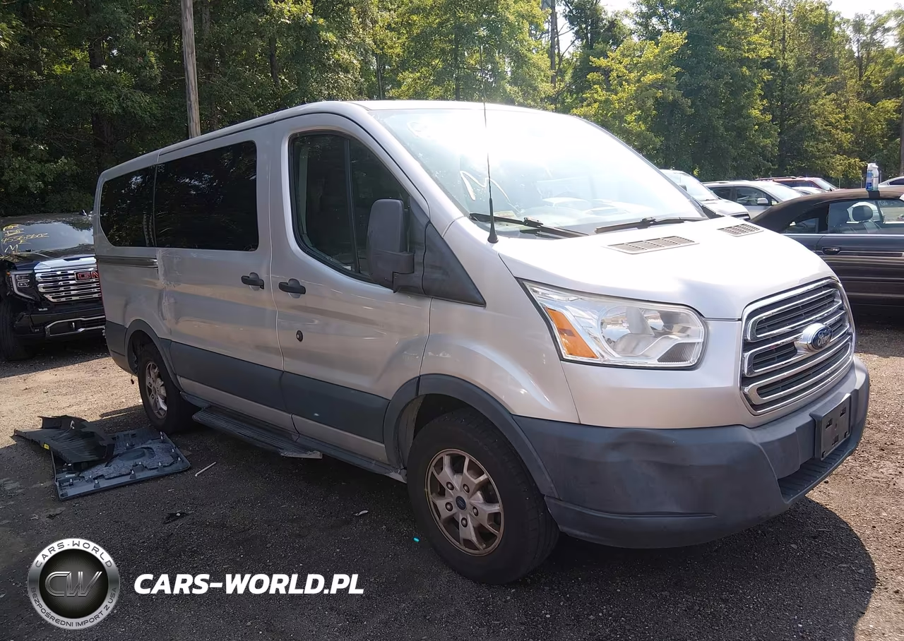 2015 Ford Transit-150 Xlt
