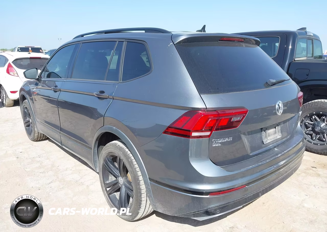 2019 Volkswagen Tiguan VIN:3VV3B7AX1KM099795 - 3
