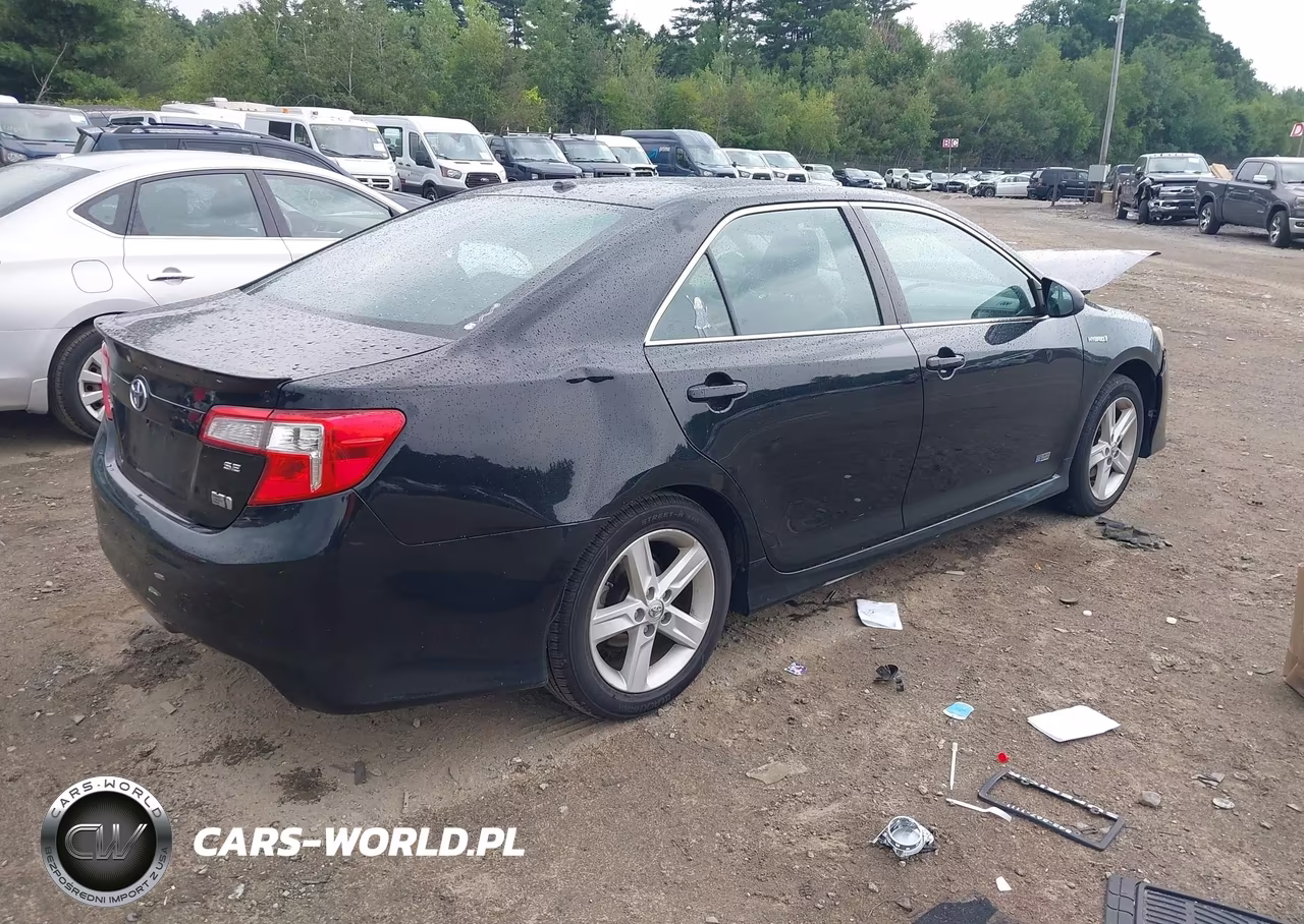 2014 Toyota Camry Hybrid Se Limited Edition VIN:4T1BD1FK3EU120561 - 4