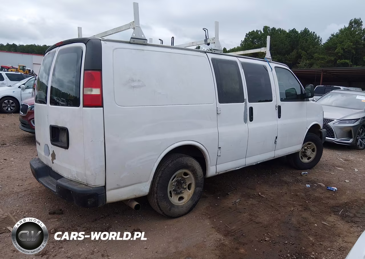 2009 Chevrolet Express Work Van VIN:1GCGG25C291160669 - 4