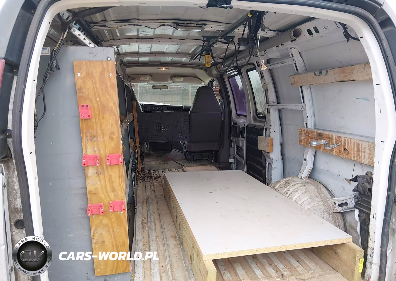 2009 Chevrolet Express Work Van VIN:1GCGG25C291160669 - 8