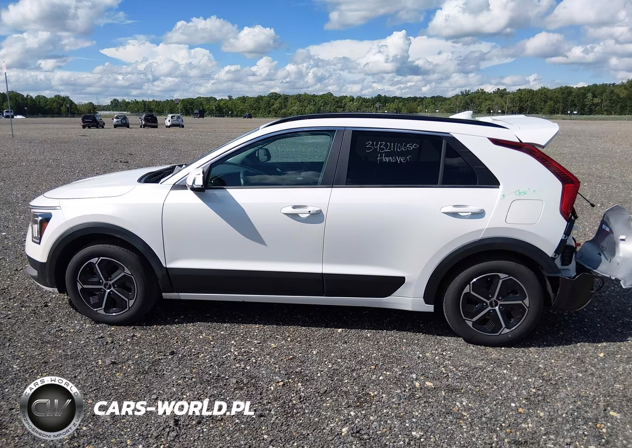 2025 Kia Niro Ex VIN:KNDCR3LE2S5290095 - 14