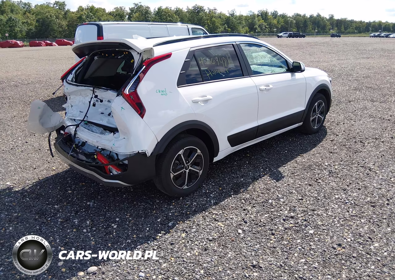 2025 Kia Niro Ex VIN:KNDCR3LE2S5290095 - 4