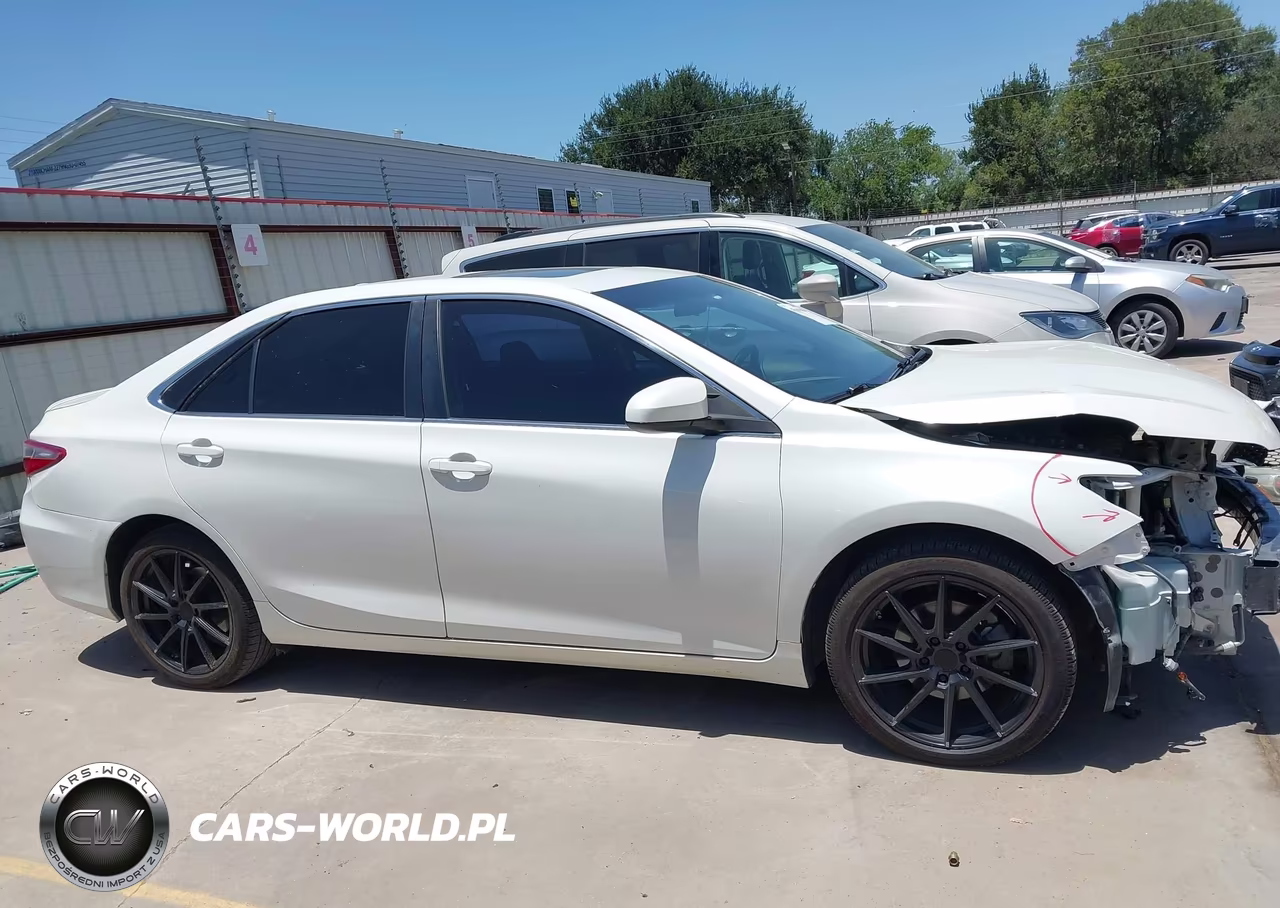 2016 Toyota Camry Se VIN:4T1BF1FK1GU188418 - 14