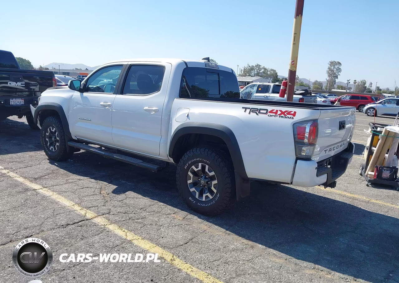 2020 Toyota Tacoma Trd Off-Road VIN:3TMCZ5AN9LM354319 - 3