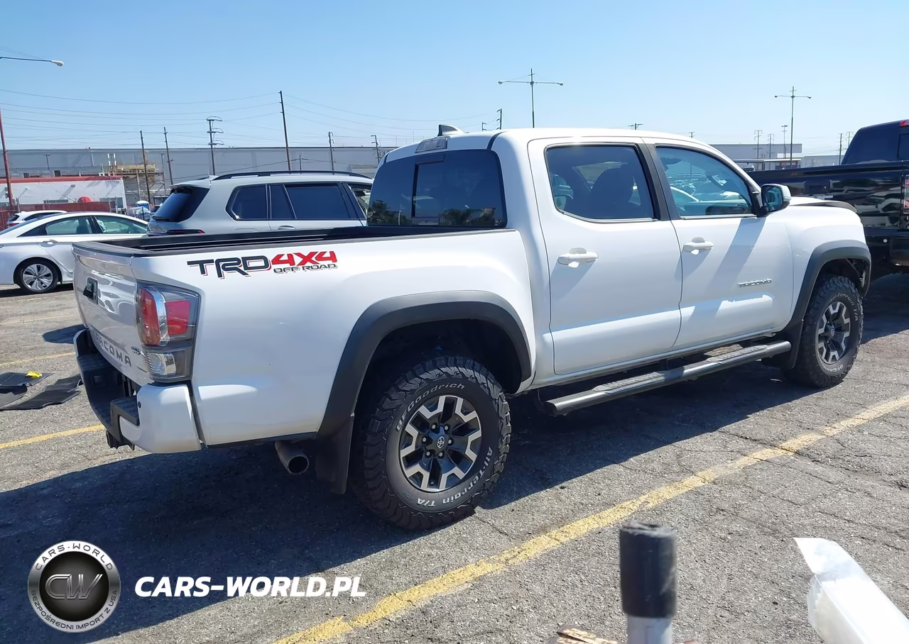 2020 Toyota Tacoma Trd Off-Road VIN:3TMCZ5AN9LM354319 - 4