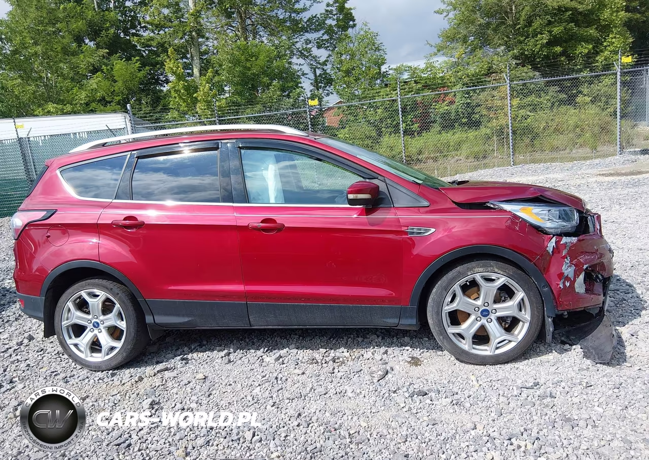 2018 Ford Escape Titanium VIN:1FMCU9J93JUA34006 - 14