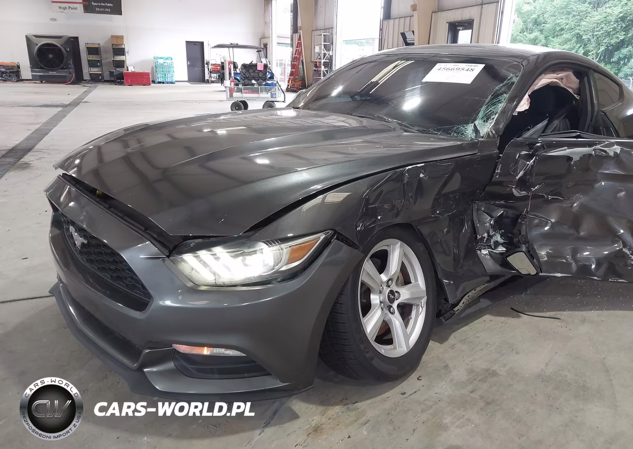 2016 Ford Mustang V6 VIN:1FA6P8AM6G5335532 - 6