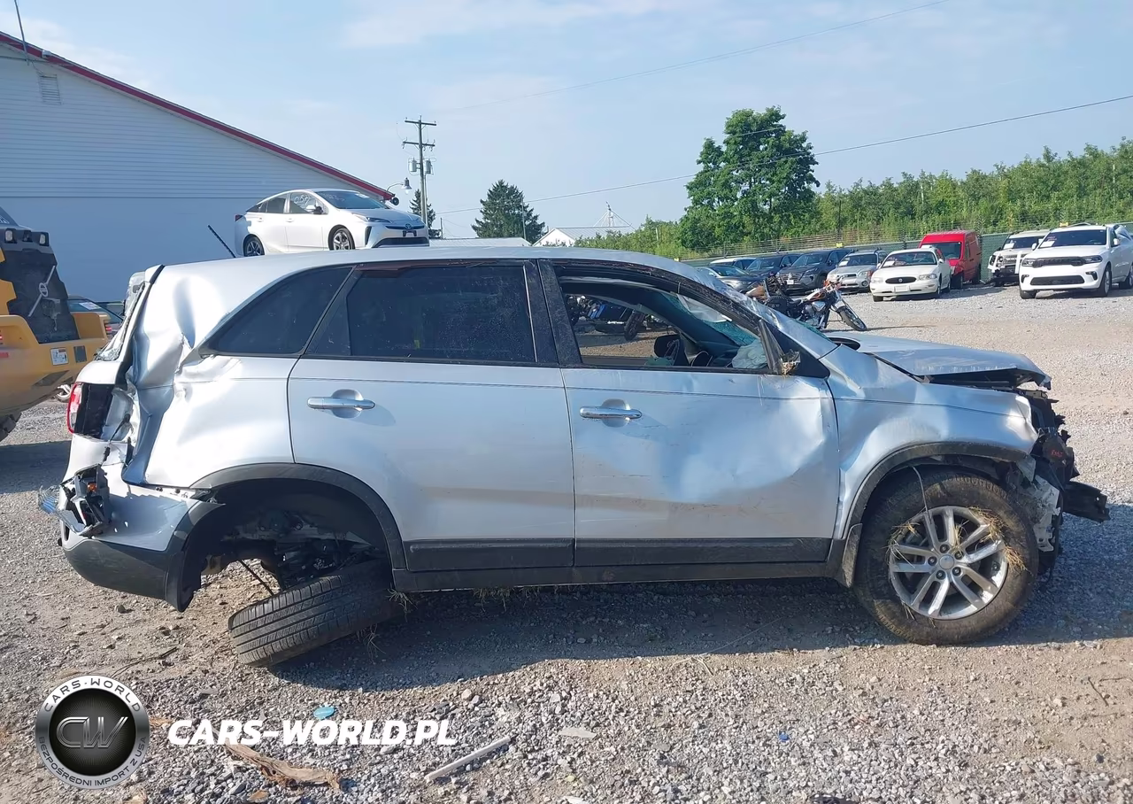 2015 Kia Sorento Lx VIN:5XYKT3A61FG613428 - 12