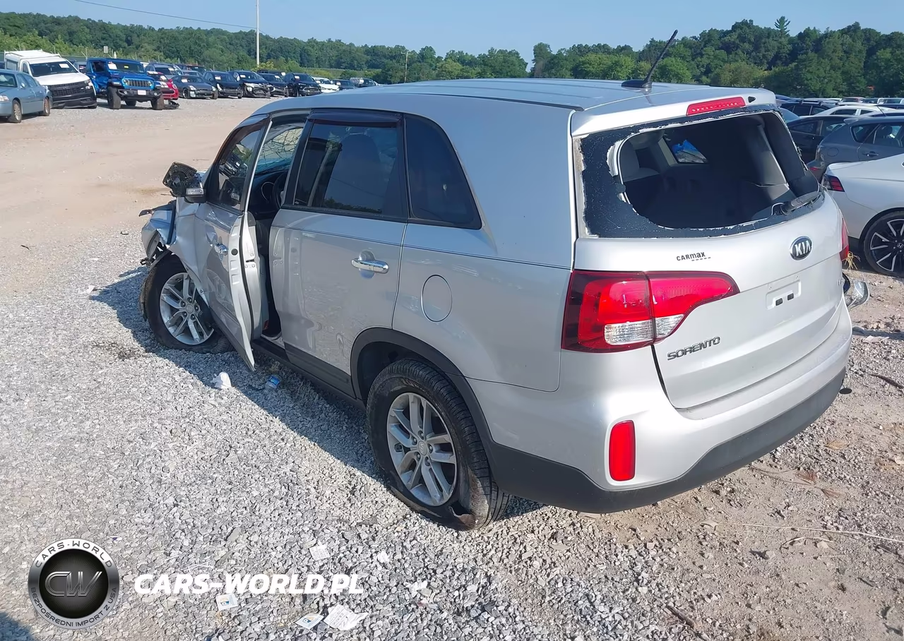 2015 Kia Sorento Lx VIN:5XYKT3A61FG613428 - 3