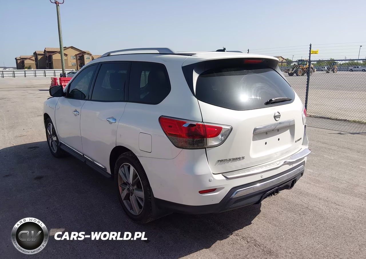 2015 Nissan Pathfinder Platinum VIN:5N1AR2MN4FC661710 - 3