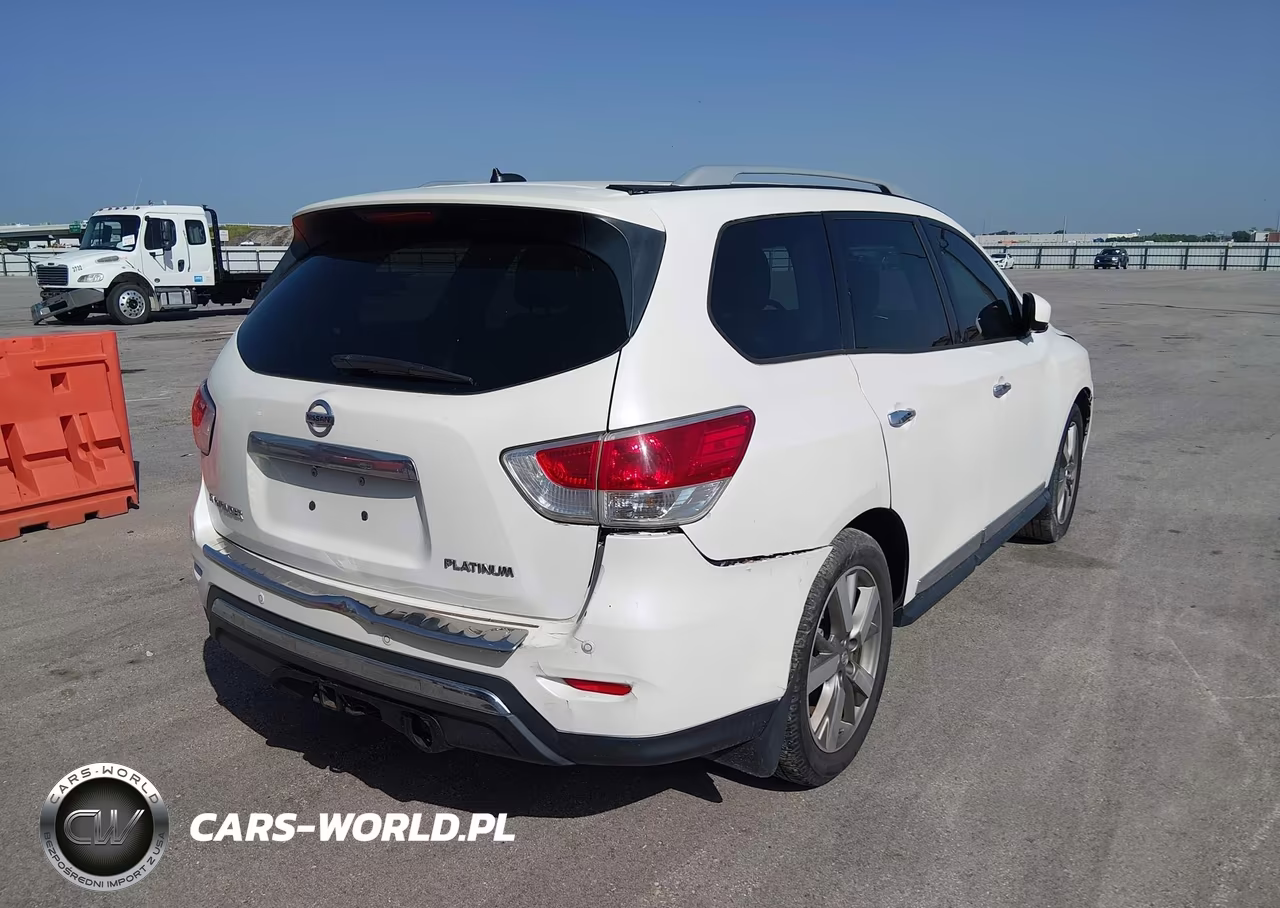 2015 Nissan Pathfinder Platinum VIN:5N1AR2MN4FC661710 - 4
