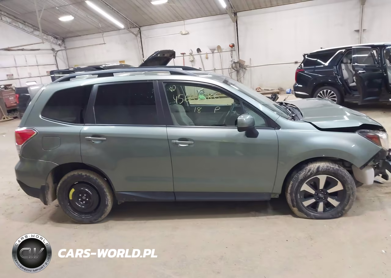 2018 Subaru Forester 2.5I Premium VIN:JF2SJAEC2JH418367 - 14