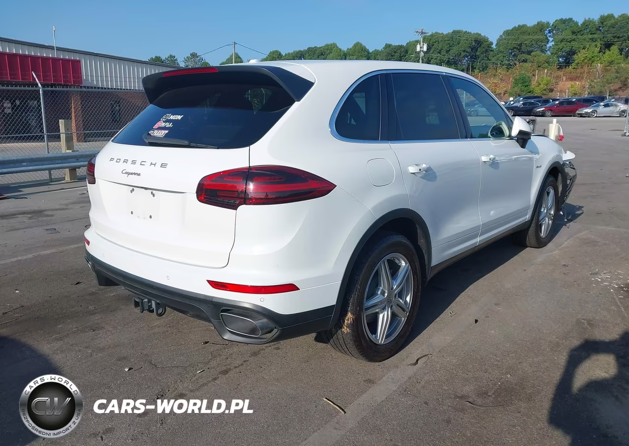 2016 Porsche Cayenne Diesel VIN:WP1AF2A25GLA40306 - 4