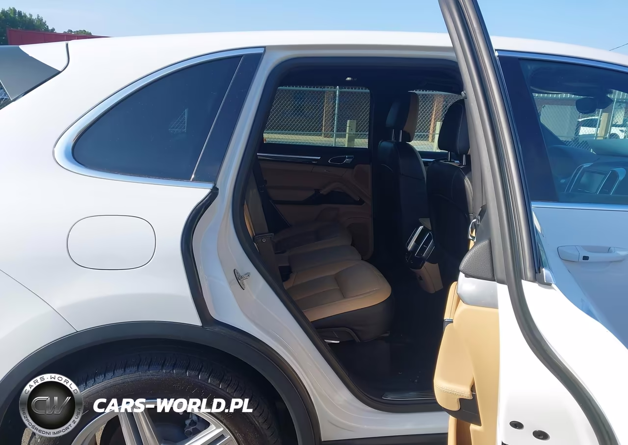 2016 Porsche Cayenne Diesel VIN:WP1AF2A25GLA40306 - 8