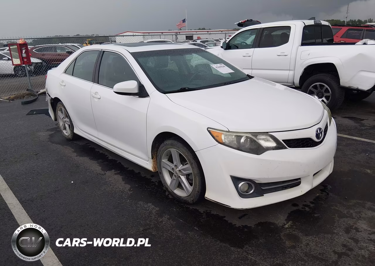2012 Toyota Camry Se – zdjęcie 1 z 16