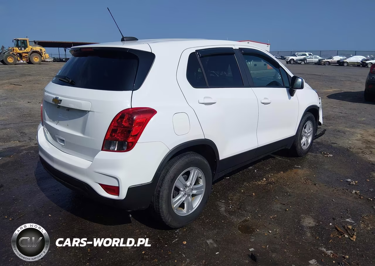 2022 Chevrolet Trax Fwd Ls VIN:KL7CJKSMXNB544276 - 4