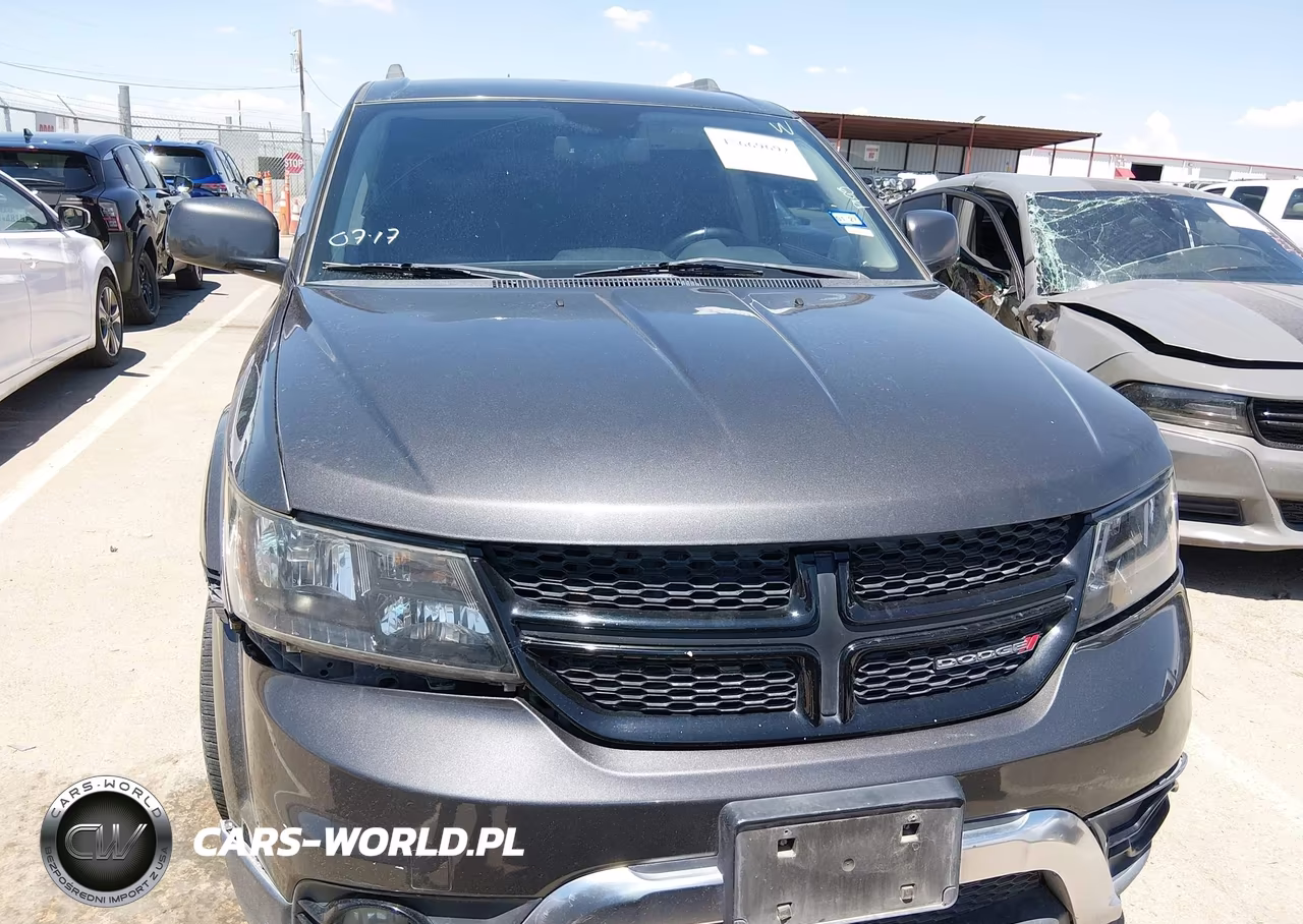 2017 Dodge Journey Crossroad Plus VIN:3C4PDCGBXHT564264 - 12