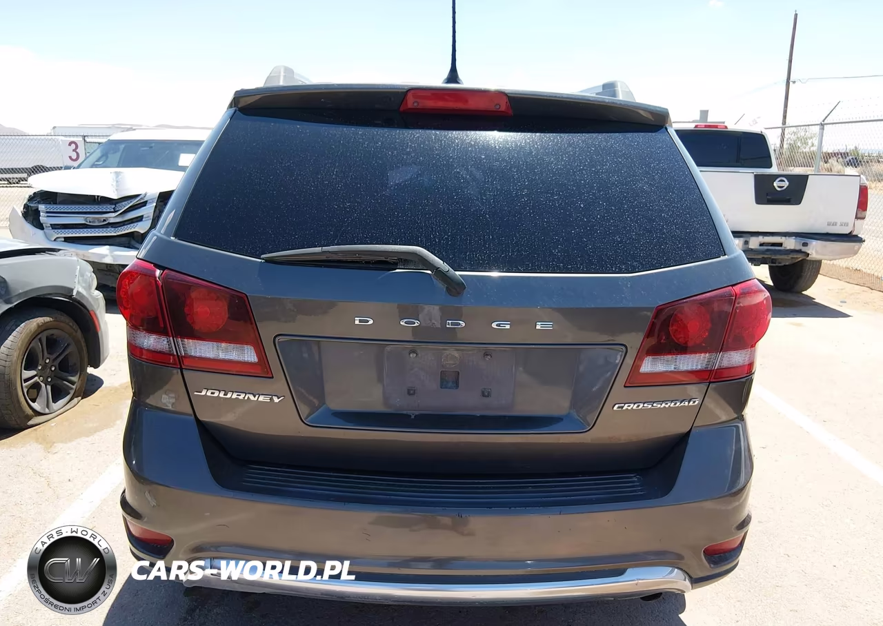 2017 Dodge Journey Crossroad Plus VIN:3C4PDCGBXHT564264 - 16