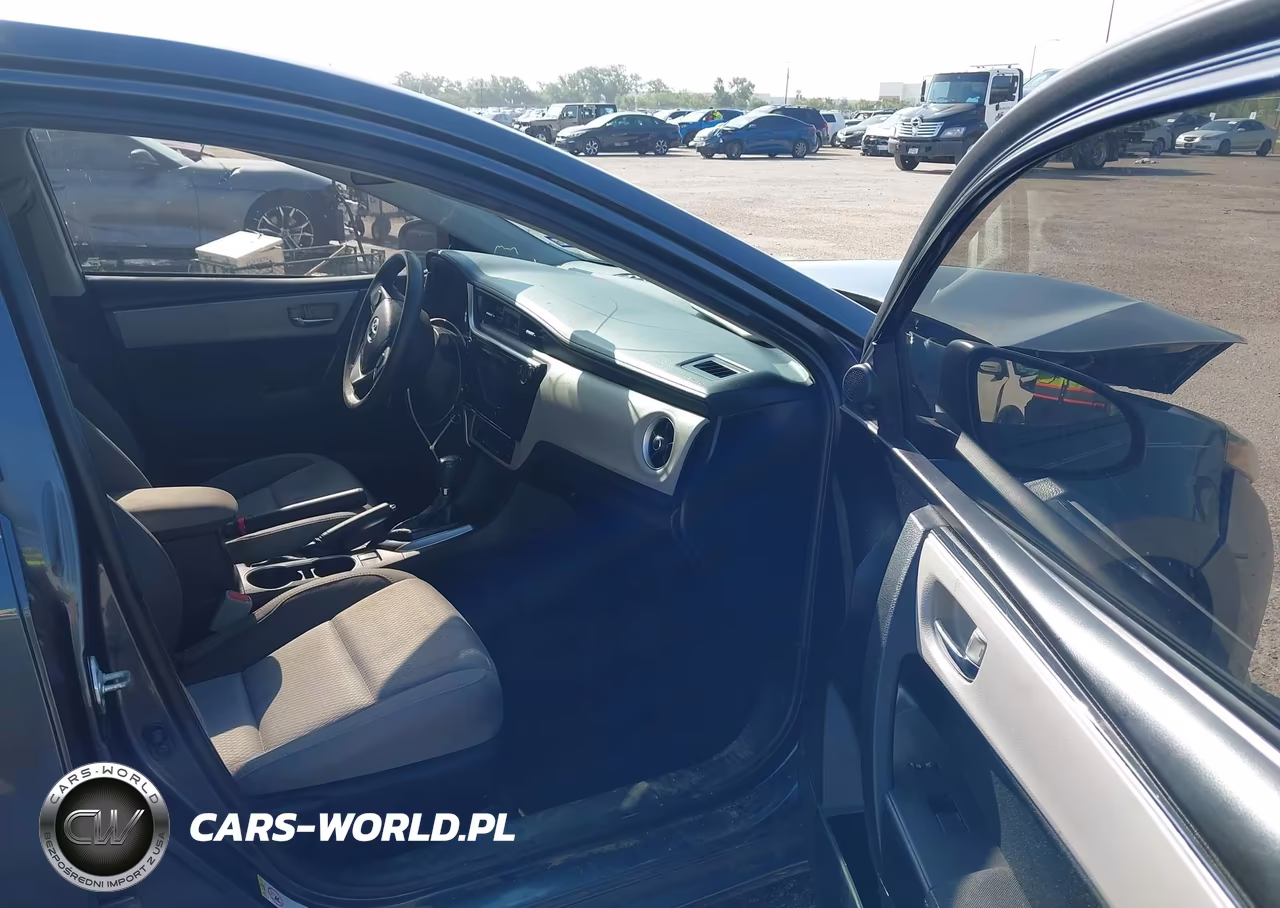 2017 Toyota Corolla Le VIN:5YFBURHE6HP706683 - 5