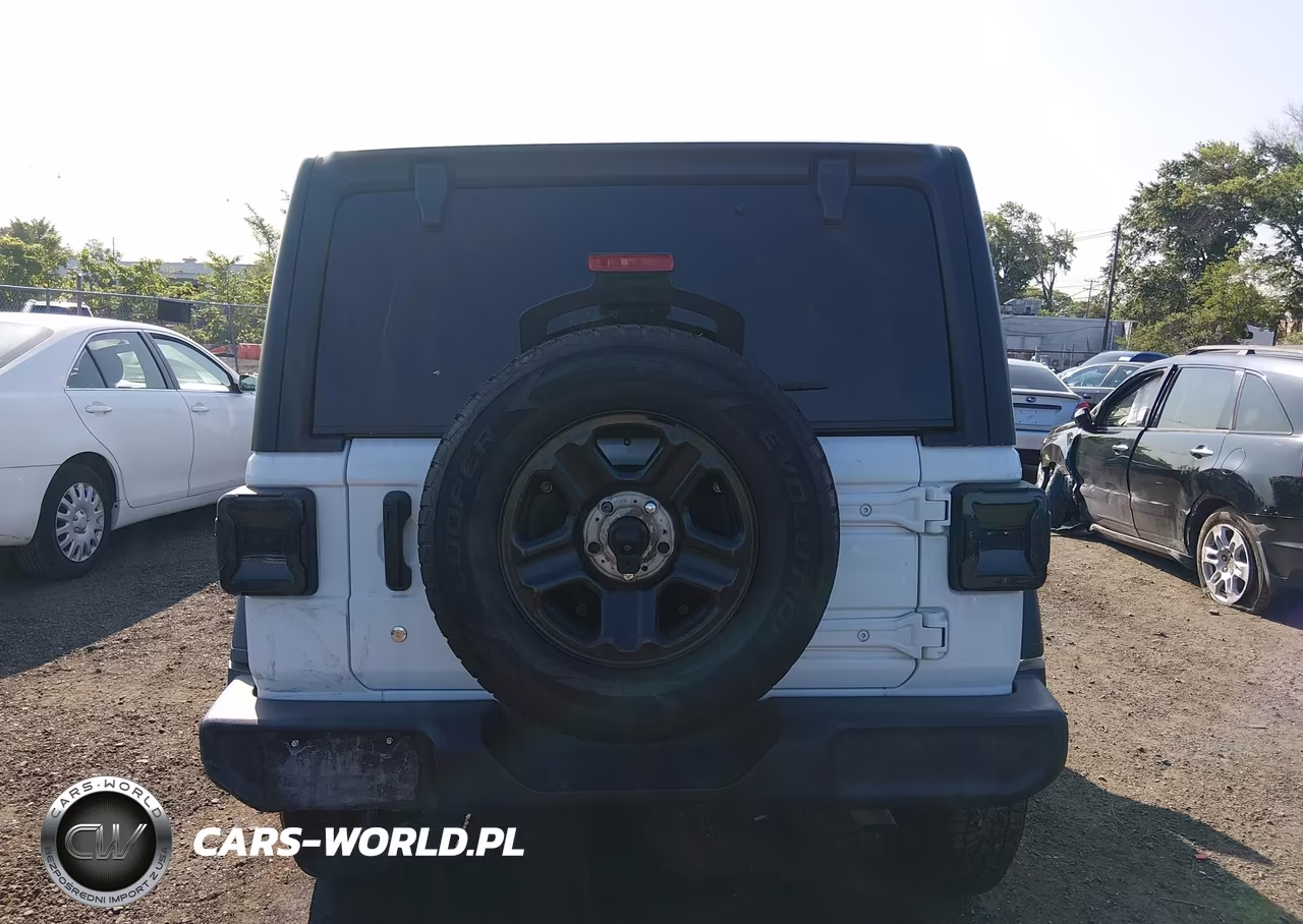 2018 Jeep Wrangler Unlimited Sport S 4X4 VIN:1C4HJXDG5JW115174 - 16