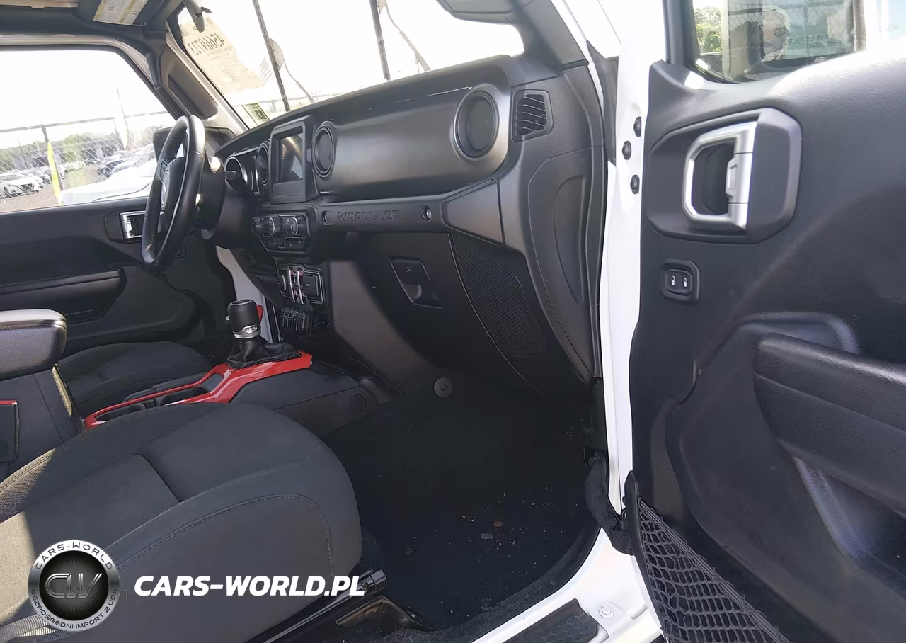 2018 Jeep Wrangler Unlimited Sport S 4X4 VIN:1C4HJXDG5JW115174 - 5