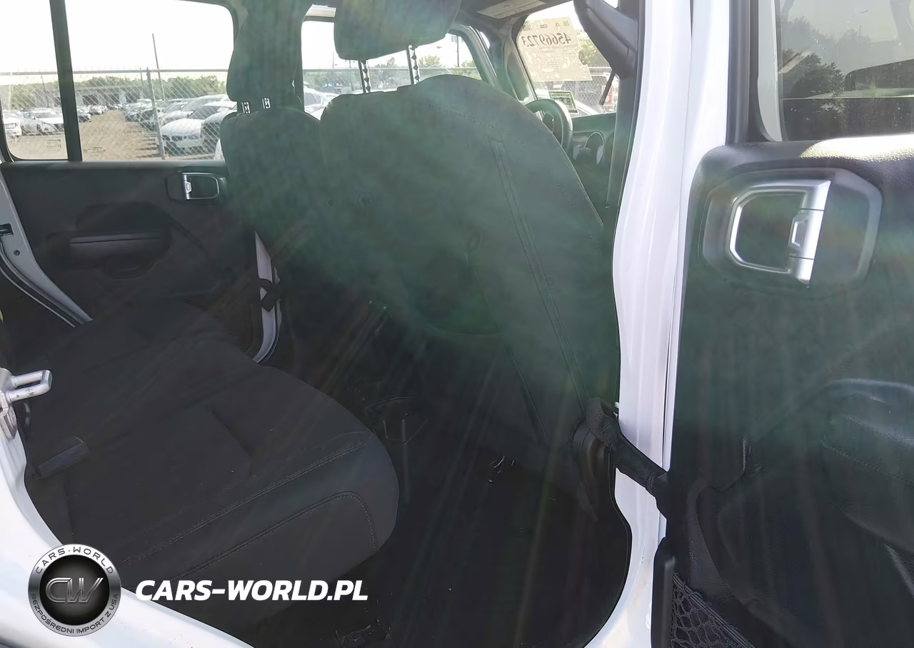 2018 Jeep Wrangler Unlimited Sport S 4X4 VIN:1C4HJXDG5JW115174 - 8