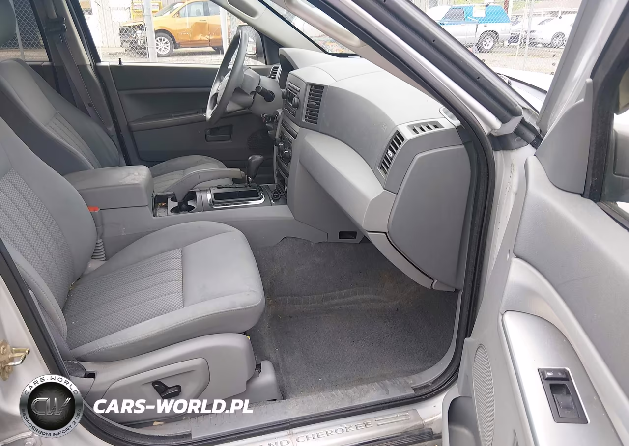2005 Jeep Grand Cherokee Laredo VIN:1J4GR48K75C509195 - 5