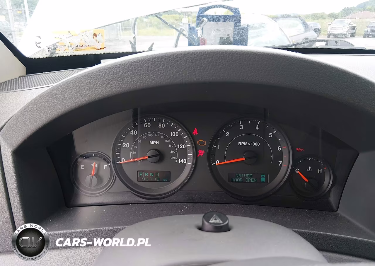 2005 Jeep Grand Cherokee Laredo VIN:1J4GR48K75C509195 - 7