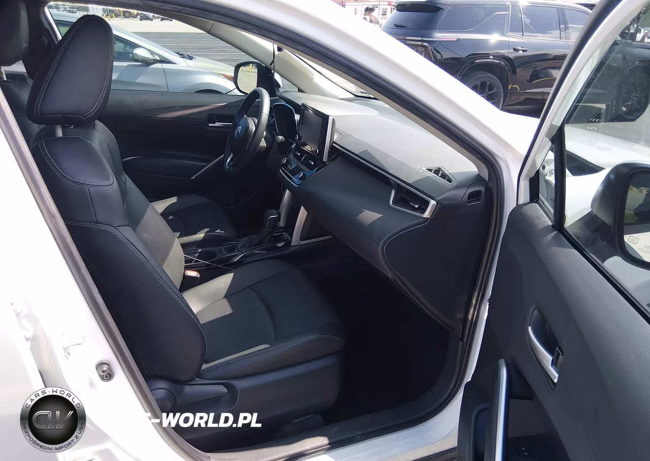 2022 Toyota Corolla Cross Xle VIN:7MUEAAAG4NV014594 - 5