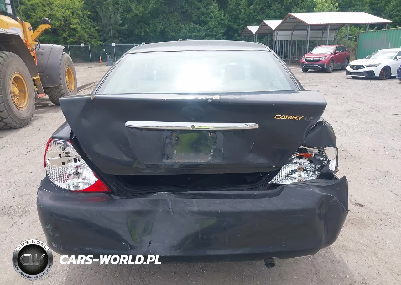 2003 Toyota Camry Le VIN:4T1BE32KX3U139278 - 16